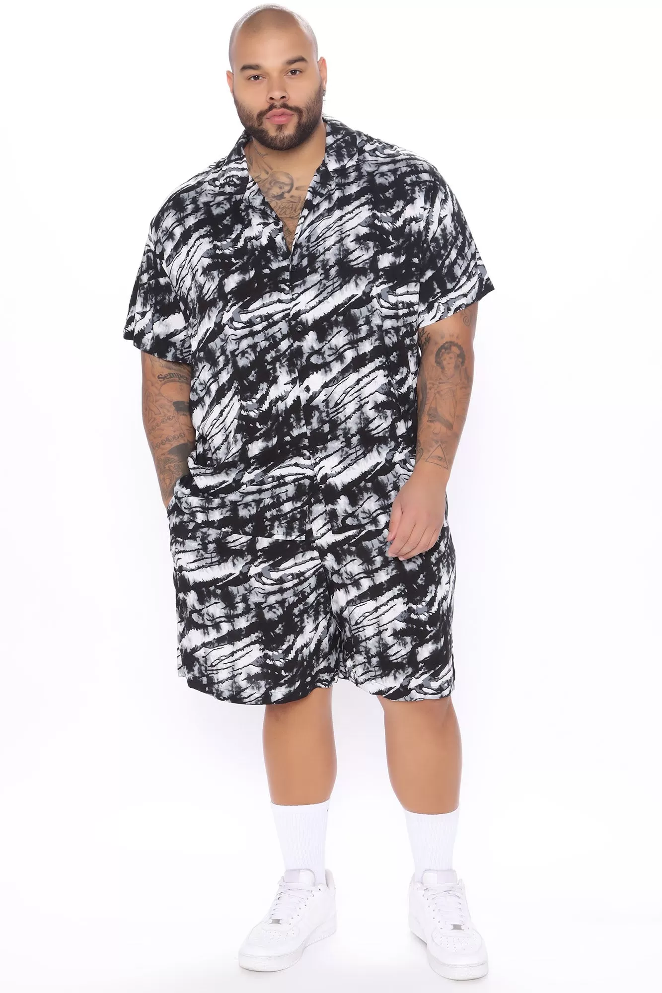 A Bit Much Short Sleeve Woven Top - Black/White