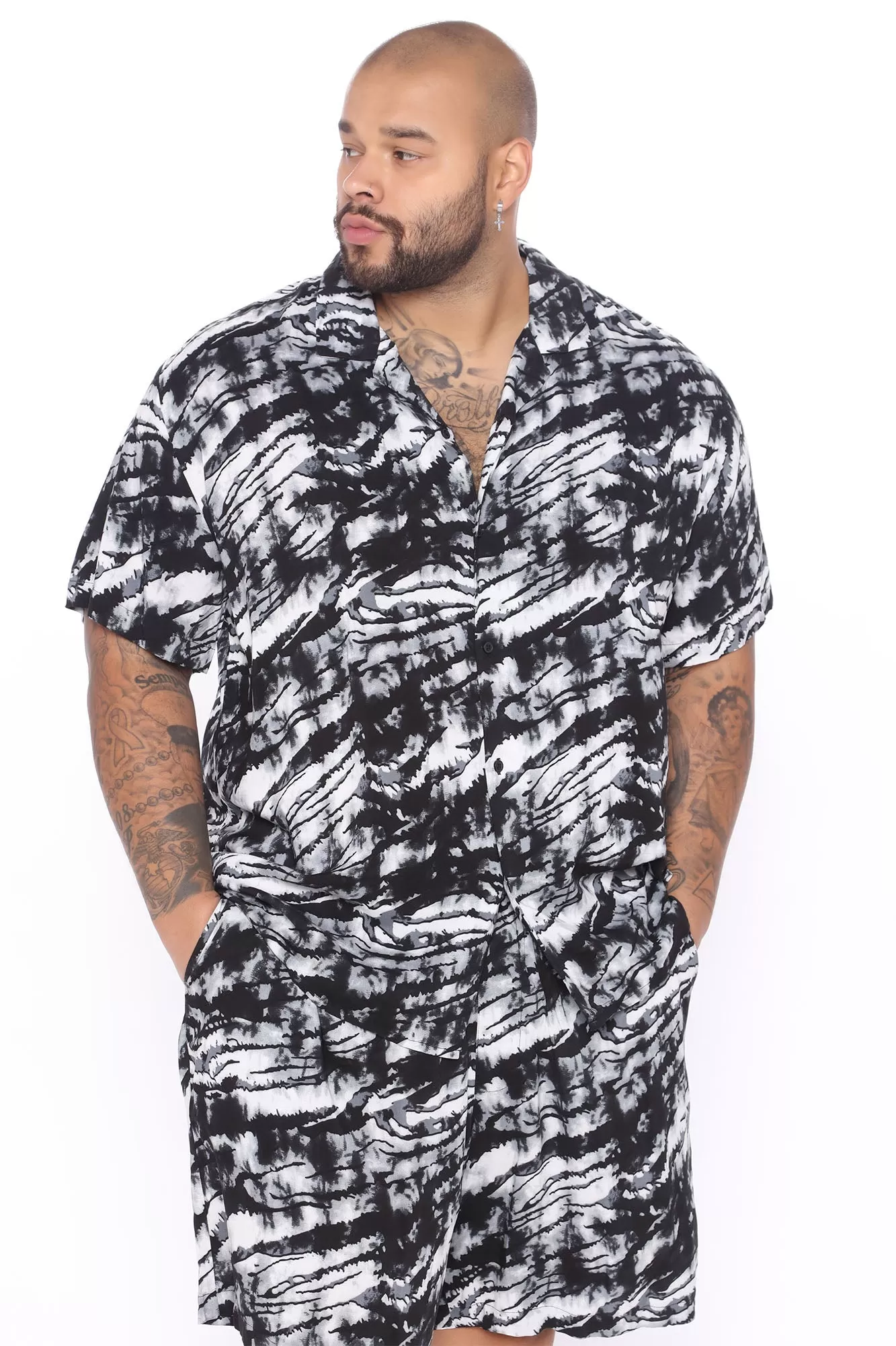 A Bit Much Short Sleeve Woven Top - Black/White