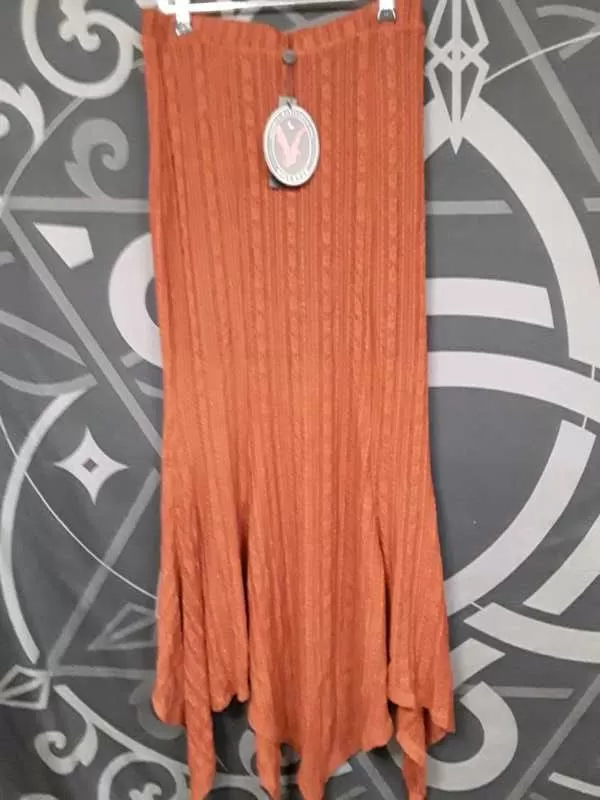 Juliet's Betrayal Maxi Skirt [RED] Resurrect