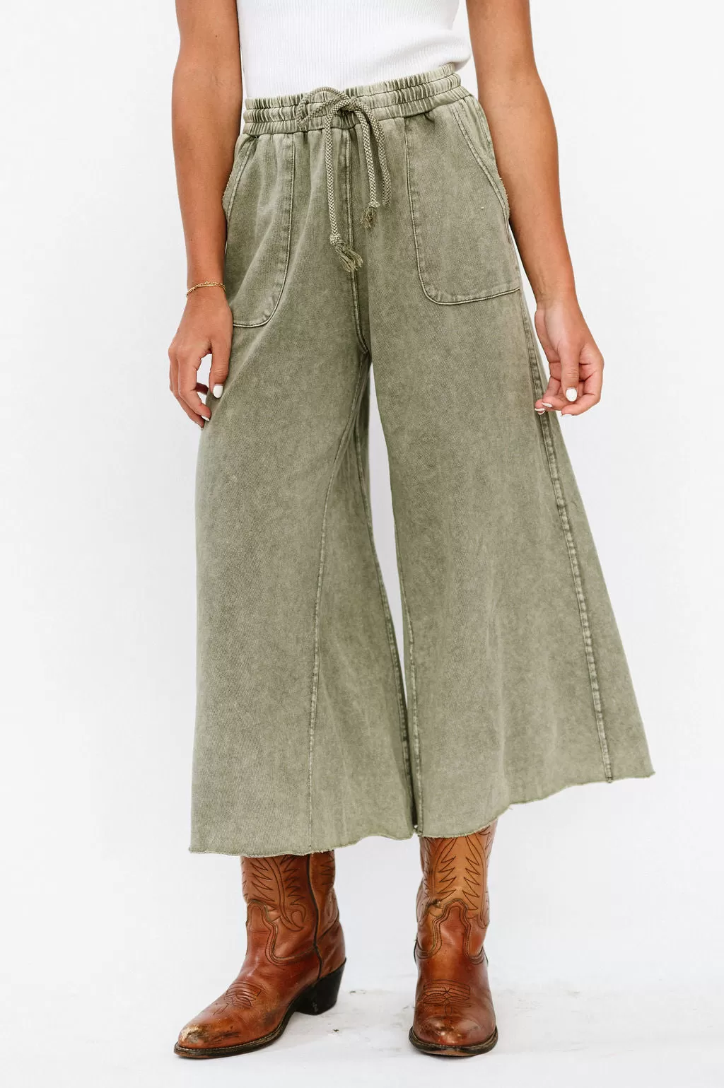 Lisa Wide Leg Pants in Olive